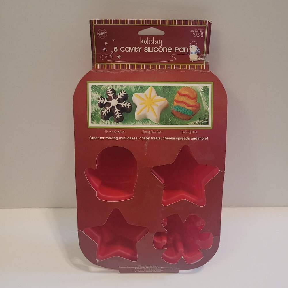 Wilton Christmas Holiday 6 Cavity Silicone Pan For Mini Cakes Treats‎ Cupcakes